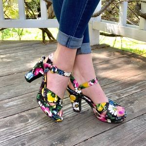 Women’s Floral Rocket Dog Chunky Heels